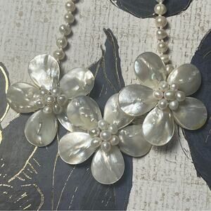 Cultured White Baroque Pearl White Shell Flower Handmade Statement Necklace D2